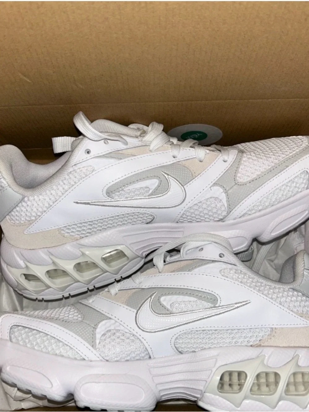 Nike Women's white Zoom air fire
